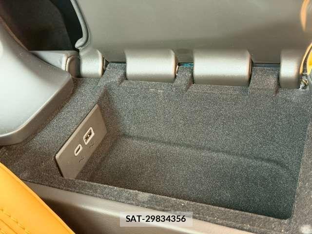 Chevrolet CORVETTE 2024-06 7499878-8