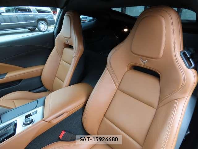 Chevrolet CORVETTE 2017-06 8206809-6