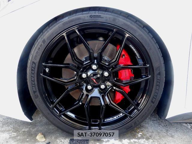 Chevrolet CORVETTE 2024-09 8561394-6