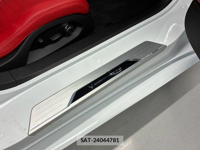 Chevrolet CORVETTE 2026-03 8741129-19