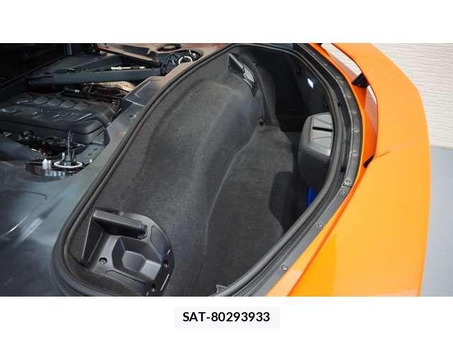 Chevrolet CORVETTE 2026-03 8741128-10
