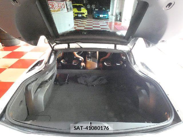 Chevrolet CORVETTE 2014-04 8870626-16