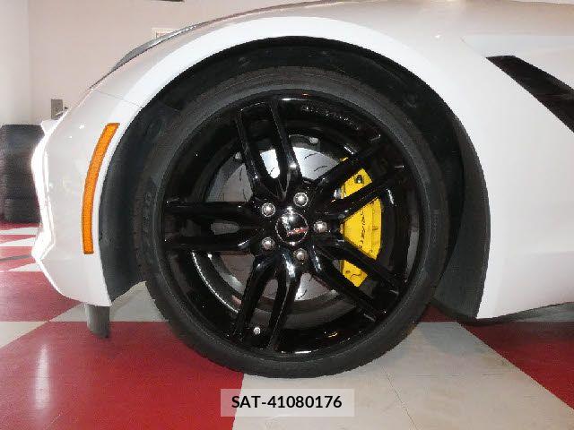 Chevrolet CORVETTE 2014-04 8870626-4