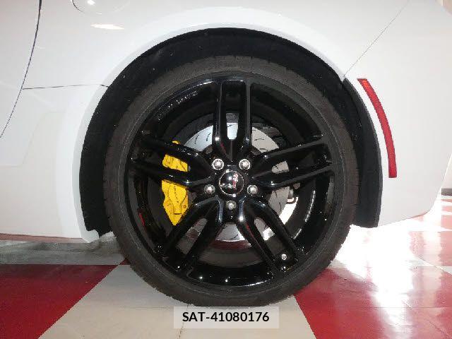Chevrolet CORVETTE 2014-04 8870626-5