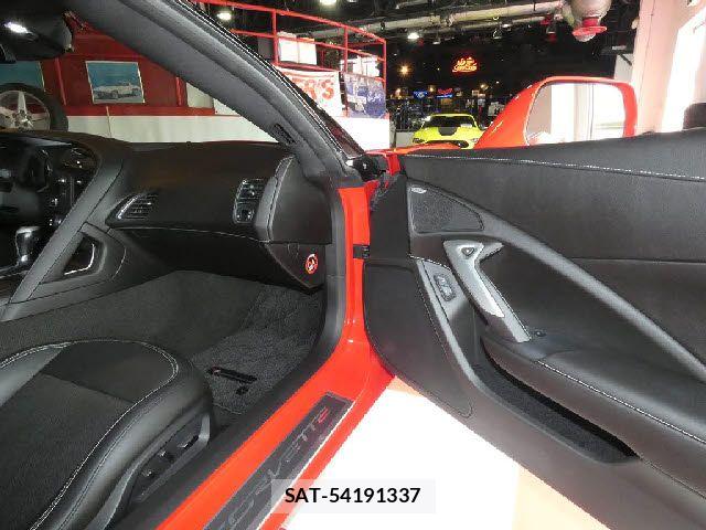 Chevrolet CORVETTE 2014-07 8870627-14