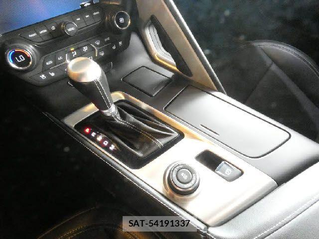 Chevrolet CORVETTE 2014-07 8870627-22