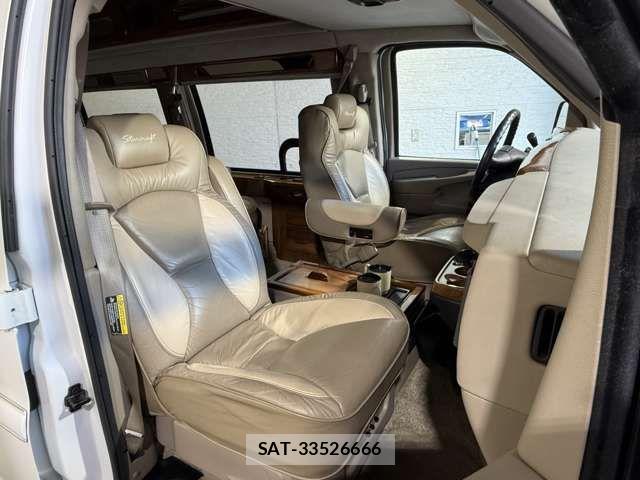Chevrolet EXPRESS 2003-01 4588772-17