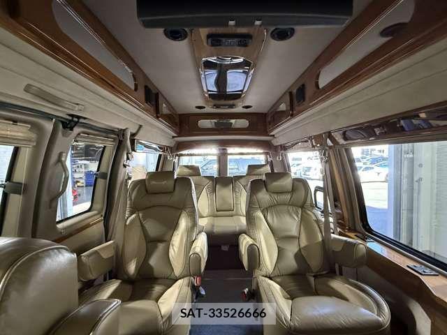 Chevrolet EXPRESS 2003-01 4588772-18