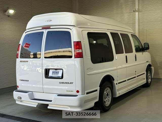 Chevrolet EXPRESS 2003-01 4588772-8