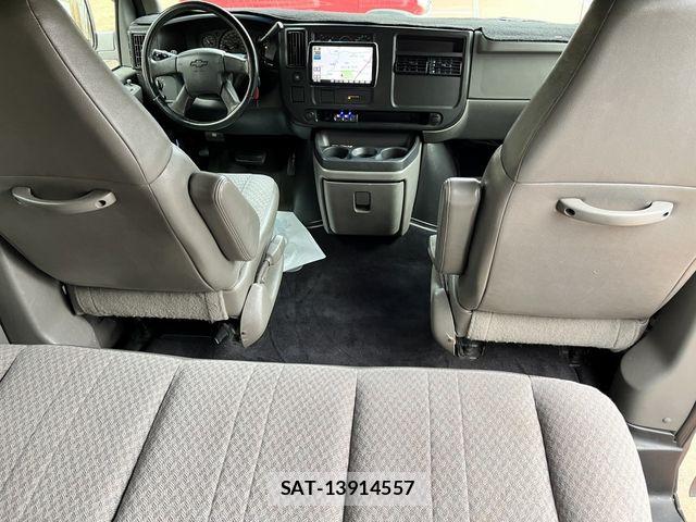 Chevrolet EXPRESS 2009-10 7020181-14