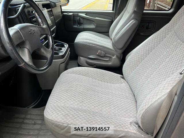 Chevrolet EXPRESS 2009-10 7020181-20