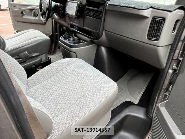 Chevrolet EXPRESS 2009-10 7020181-28