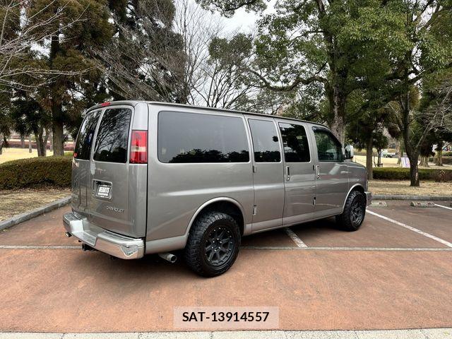 Chevrolet EXPRESS 2009-10 7020181-7