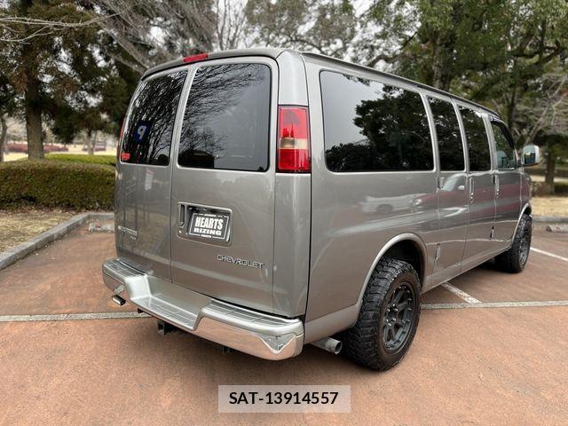 Chevrolet EXPRESS 2009-10 7020181-8