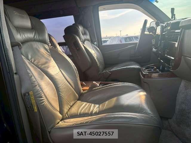 Chevrolet EXPRESS 2016-02 8098457-13