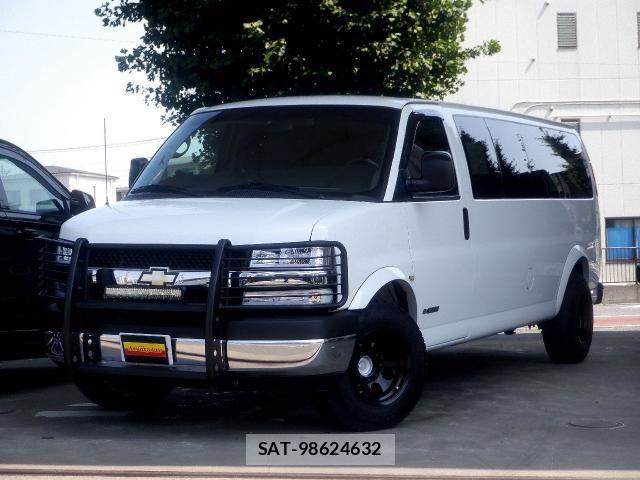 Chevrolet EXPRESS 2018-04 8145579-0