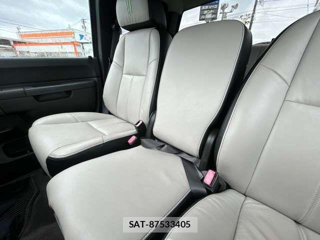 Chevrolet SILVERADO 2016-01 1361737-11