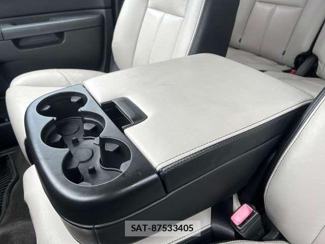Chevrolet SILVERADO 2016-01 1361737-12