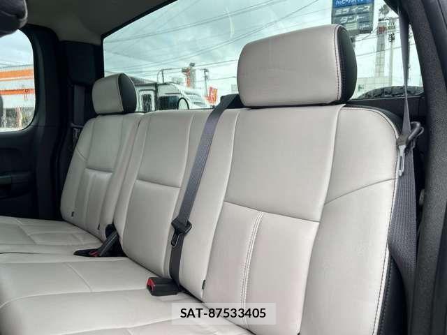 Chevrolet SILVERADO 2016-01 1361737-14