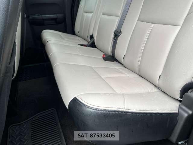 Chevrolet SILVERADO 2016-01 1361737-15