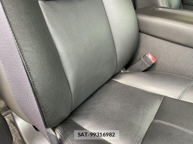 Chevrolet SUBURBAN 2012-01 1235327-11