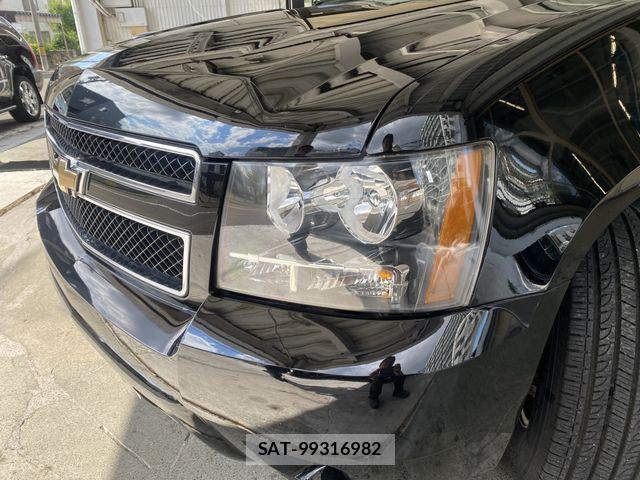 Chevrolet SUBURBAN 2012-01 1235327-3
