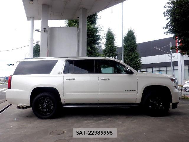 Chevrolet SUBURBAN 2014-08 8034793-5