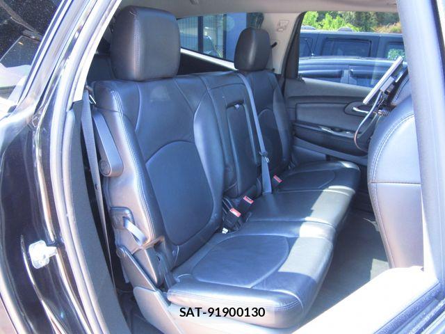 Chevrolet TRAVERSE 2011-07 6751040-17