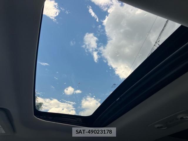 Chevrolet TRAVERSE 2012-10 8457159-28