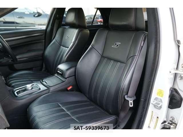 Chrysler 300 2016-05 7721874-15