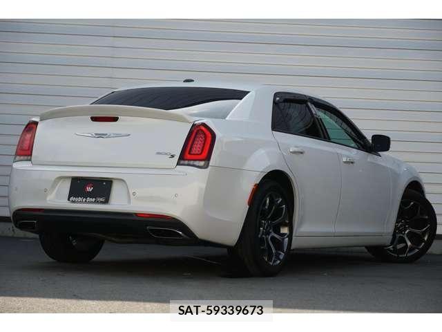 Chrysler 300 2016-05 7721874-6