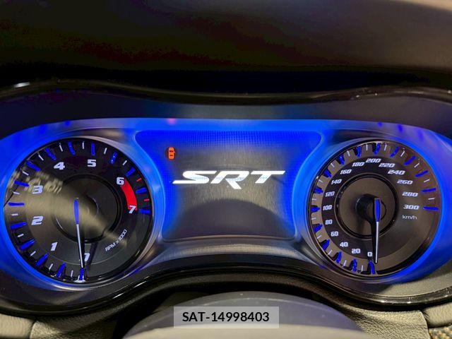 Chrysler 300 2017-04 7721873-16