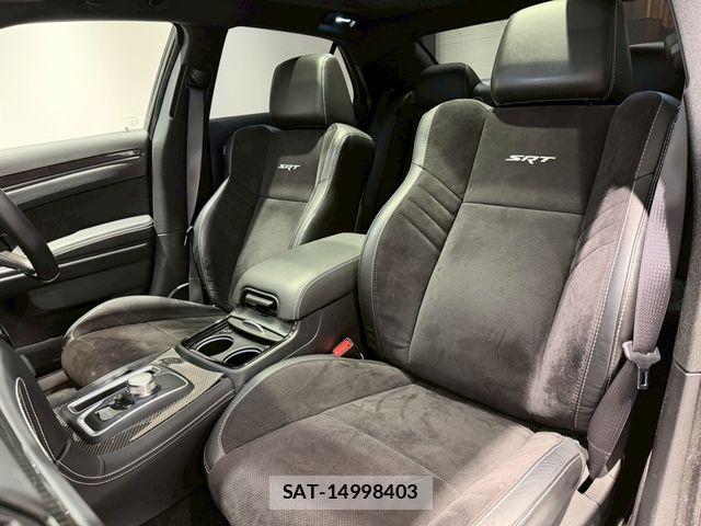 Chrysler 300 2017-04 7721873-17