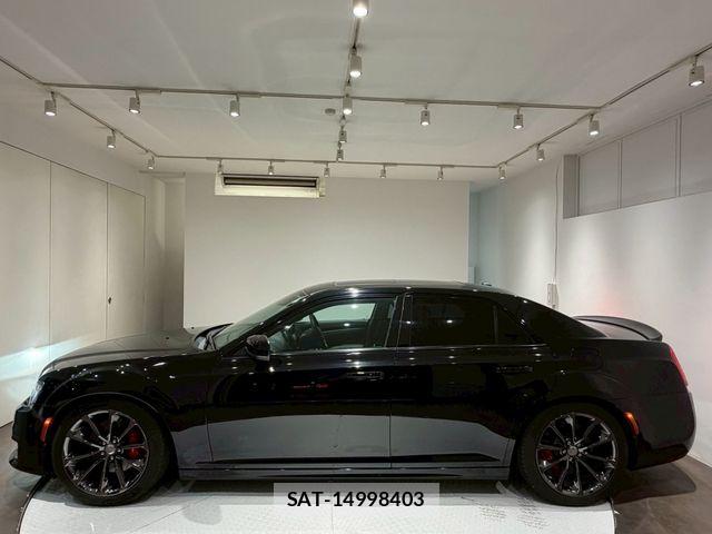 Chrysler 300 2017-04 7721873-4