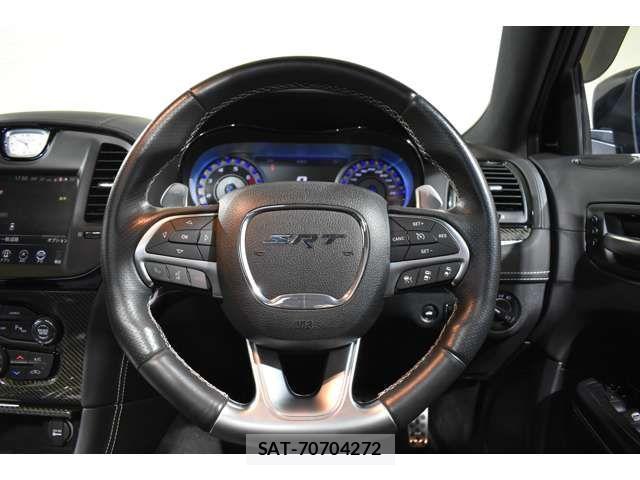 Chrysler 300 2015-11 8034817-11