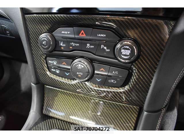 Chrysler 300 2015-11 8034817-14