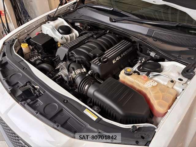 Chrysler 300 2016-11 8034816-10