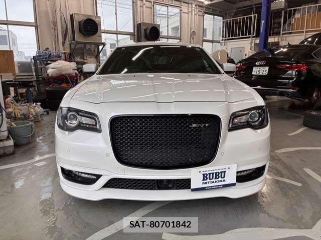 Chrysler 300 2016-11 8034816-1