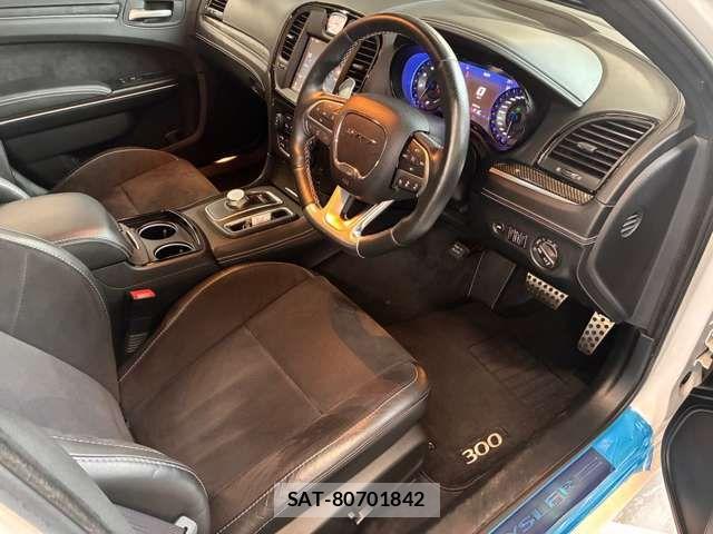 Chrysler 300 2016-11 8034816-3
