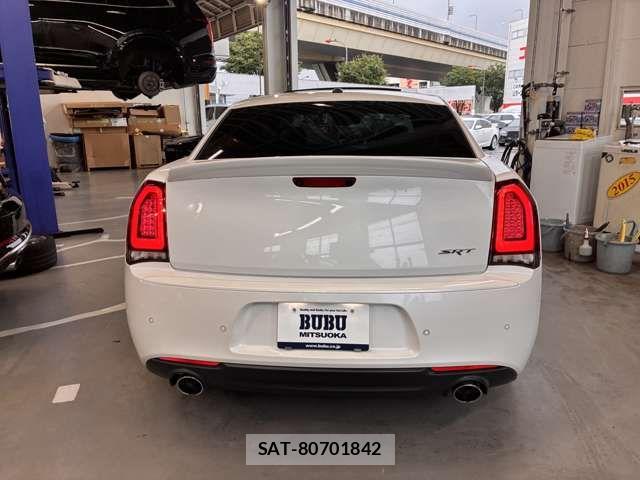 Chrysler 300 2016-11 8034816-7
