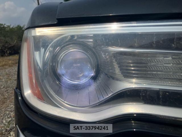Chrysler 300 2013-10 8098481-9