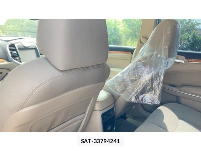 Chrysler 300 2013-10 8098481-24