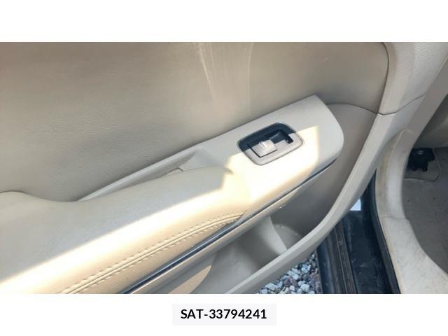 Chrysler 300 2013-10 8098481-27