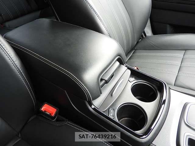 Chrysler 300 2016-01 8206832-9
