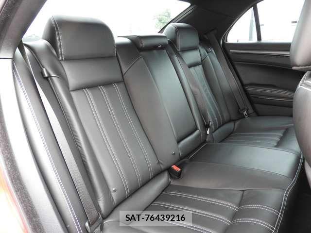 Chrysler 300 2016-01 8206832-13