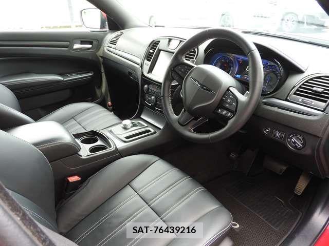 Chrysler 300 2016-01 8206832-3