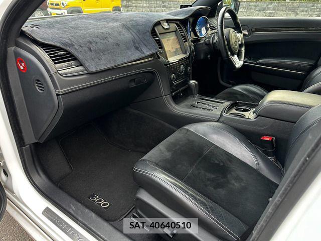 Chrysler 300 2013-06 8313666-14