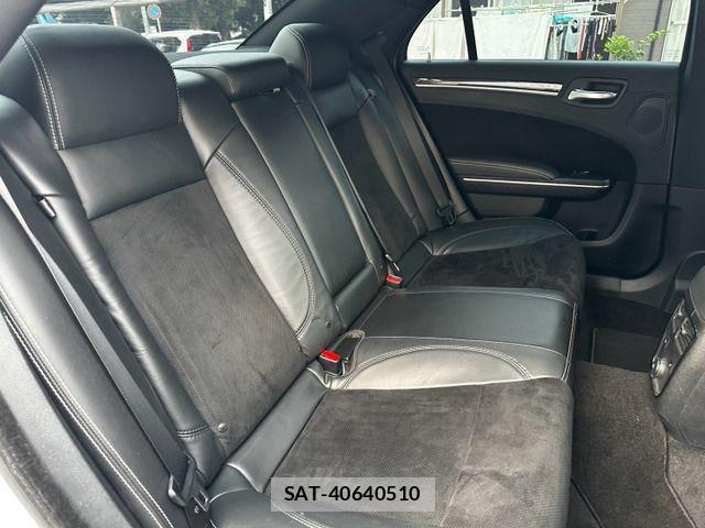 Chrysler 300 2013-06 8313666-19