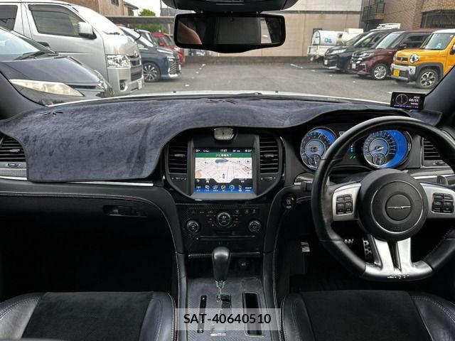Chrysler 300 2013-06 8313666-2
