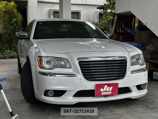 Chrysler 300 2013-07 8335219-2
